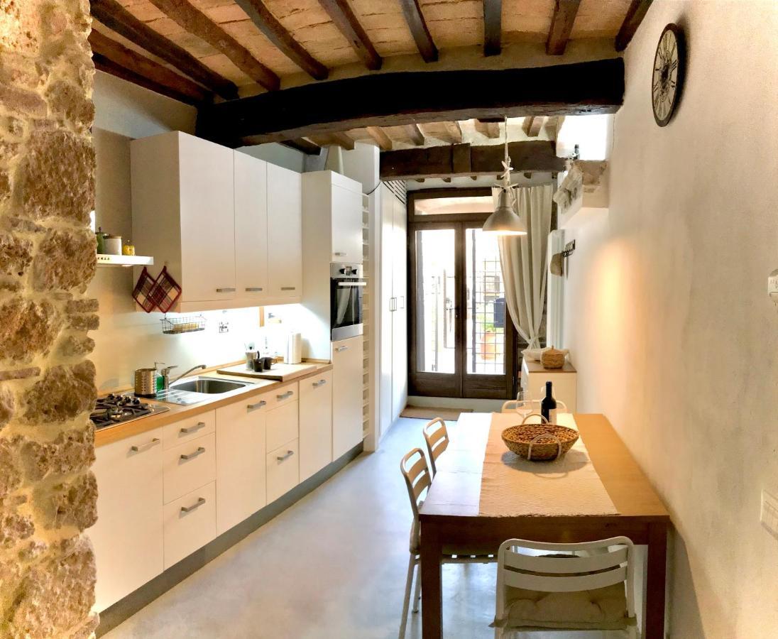 Authentic Cave House In The Heart Of The Village! Massa Marittima Extérieur photo